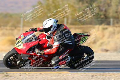 media/Dec-07-2024-CVMA (Sat) [[21c5f1ef85]]/Race 11-Amateur Supersport Open/